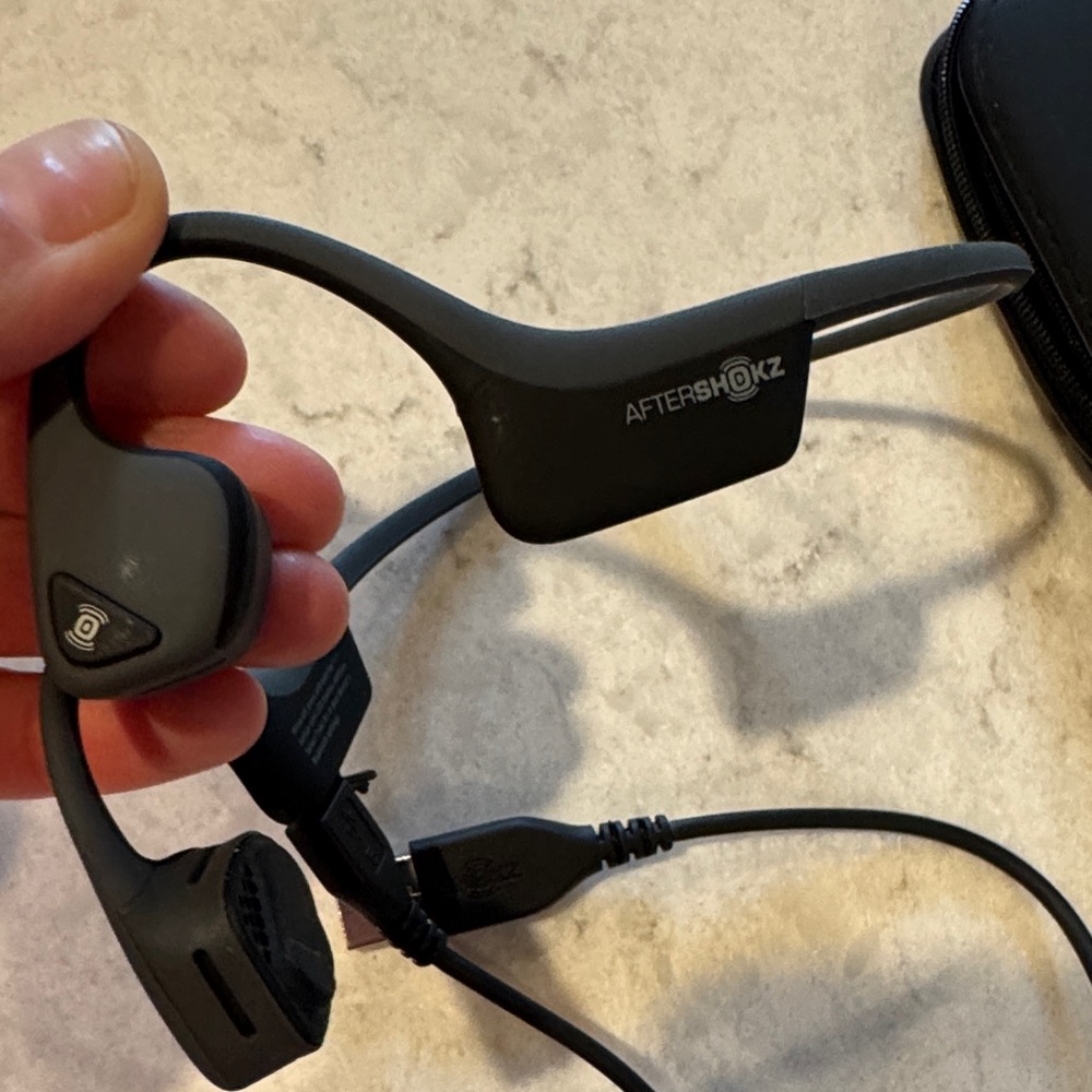 Black aftershokz USB Wired Earbuds / Sport Headset - Picture 2 of 5